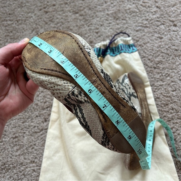 Tory Burch Caroline Snakeskin Print Metallic Logo Leather Ballet Flats Size 7M - Picture 9 of 9